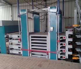 熱壓機 梯形板電熱熱壓機 多層熱壓機供應商 巨鹿縣銳德機械制造廠